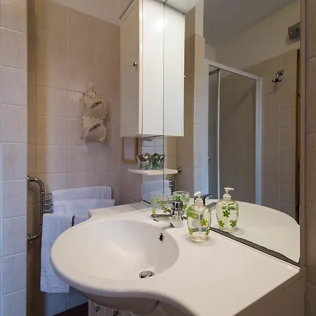 La Mimosa Del Golfo לינה וארוחת בוקר