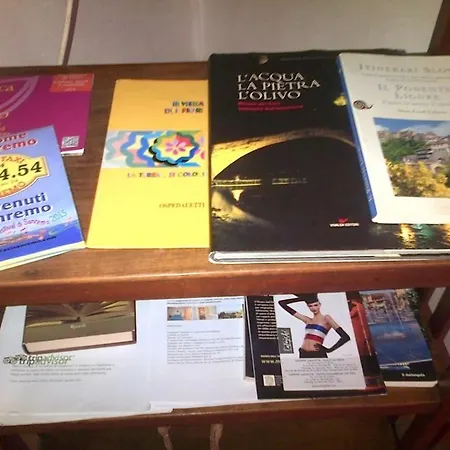 Alojamento de Acomodação e Pequeno-almoço La Mimosa Del Golfo