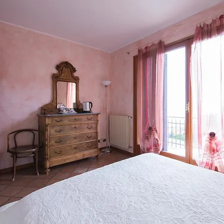 La Mimosa Del Golfo Bed & Breakfast Ospedaletti