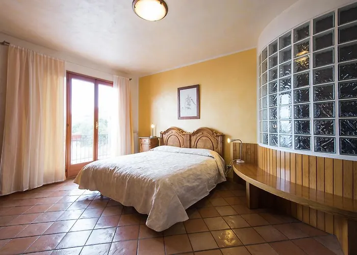 La Mimosa Del Golfo Bed & Breakfast 3*